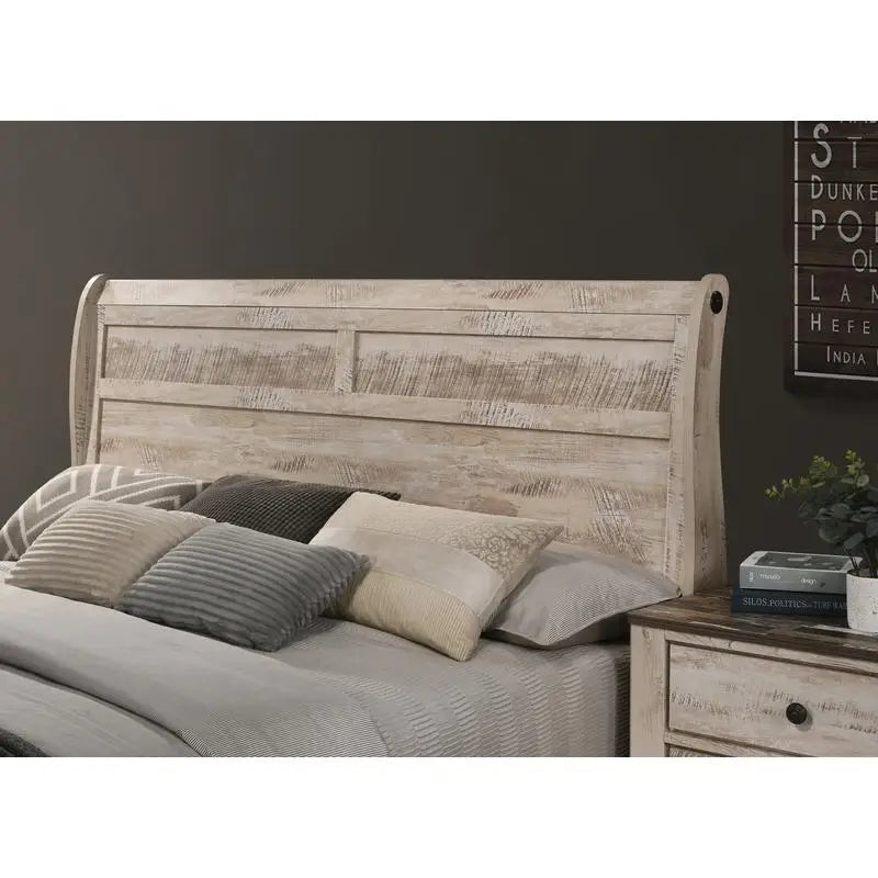 General Use Sleigh Bed Set With Dresser And Mirror Nightstands
